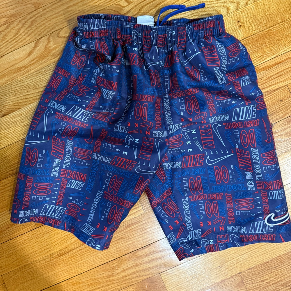 Nike Navy and Red Logo-Print Kids Large Swim Shorts /Trunks